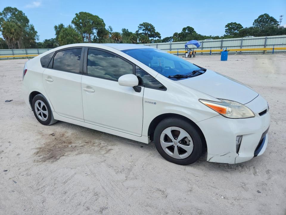 Photo 4 from auction – 2014 TOYOTA PRIUS with VIN JTDKN3DU5E0383921
