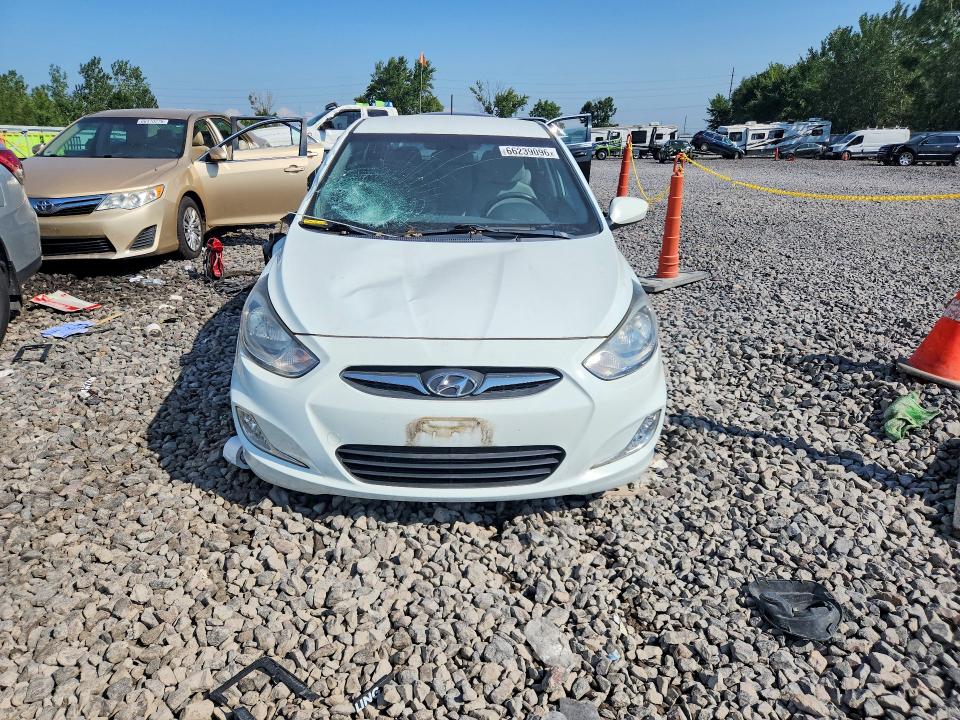 Photo 5 from auction – 2012 HYUNDAI ACCENT with VIN KMHCU5AE2CU049282