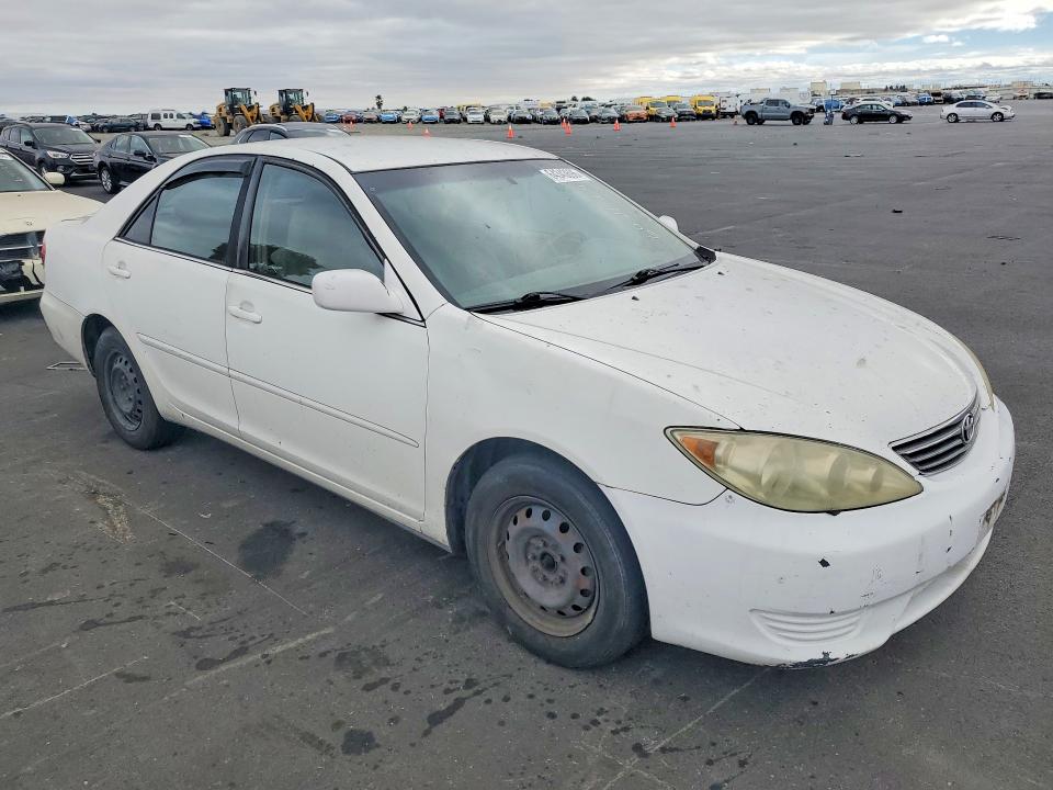 Photo 4 from auction – 2006 TOYOTA CAMRY with VIN 4T1BE32K56U657531