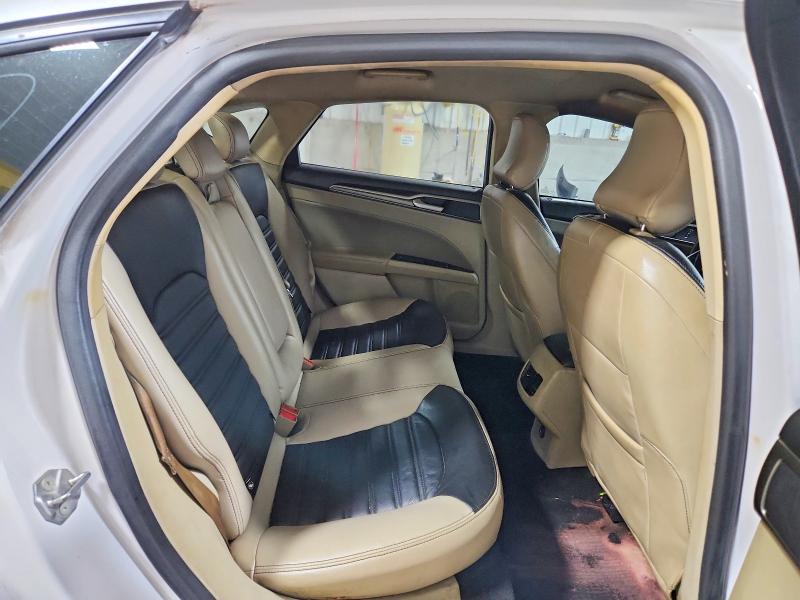 Photo 10 from auction – 2019 FORD FUSION with VIN 3FA6P0HD7KR282112