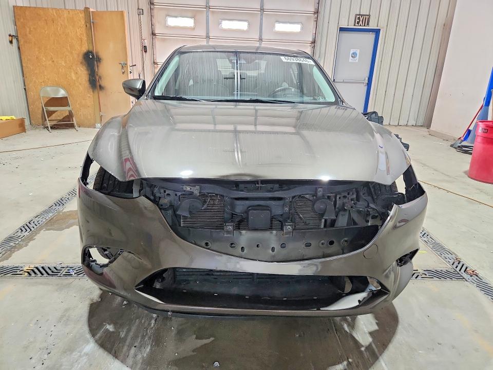 Photo 5 from auction – 2016 MAZDA 6 with VIN JM1GJ1W5XG1460498
