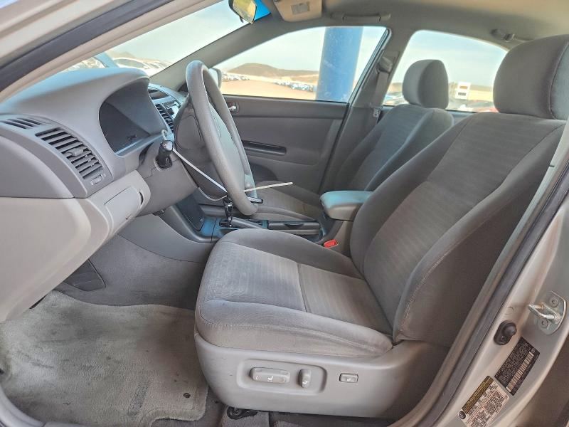 Photo 7 from auction – 2005 TOYOTA CAMRY with VIN 4T1BE32K75U043742