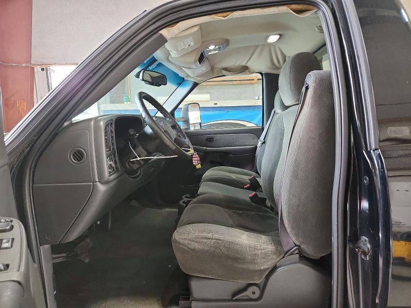 Photo 7 from auction – 2003 CHEVROLET SILVERADO with VIN 1GCEK14T33Z123205