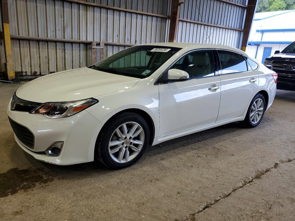 TOYOTA AVALON 2014 with VIN 4T1BK1EB5EU086095 - Photo from auction