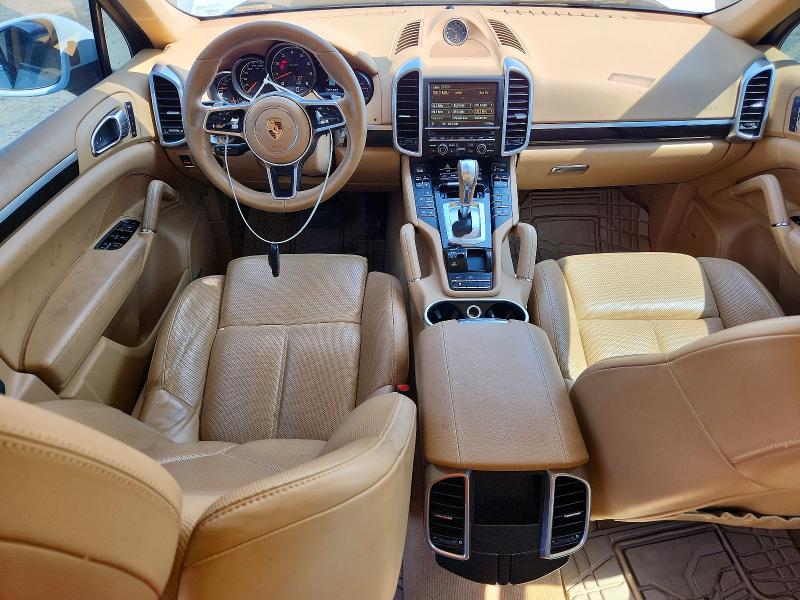 Photo 8 from auction – 2016 PORSCHE CAYENNE with VIN WP1AA2A20GKA13924