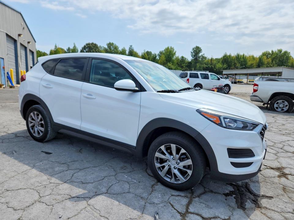 Photo 4 from auction – 2020 HYUNDAI TUCSON with VIN KM8J2CA49LU135598
