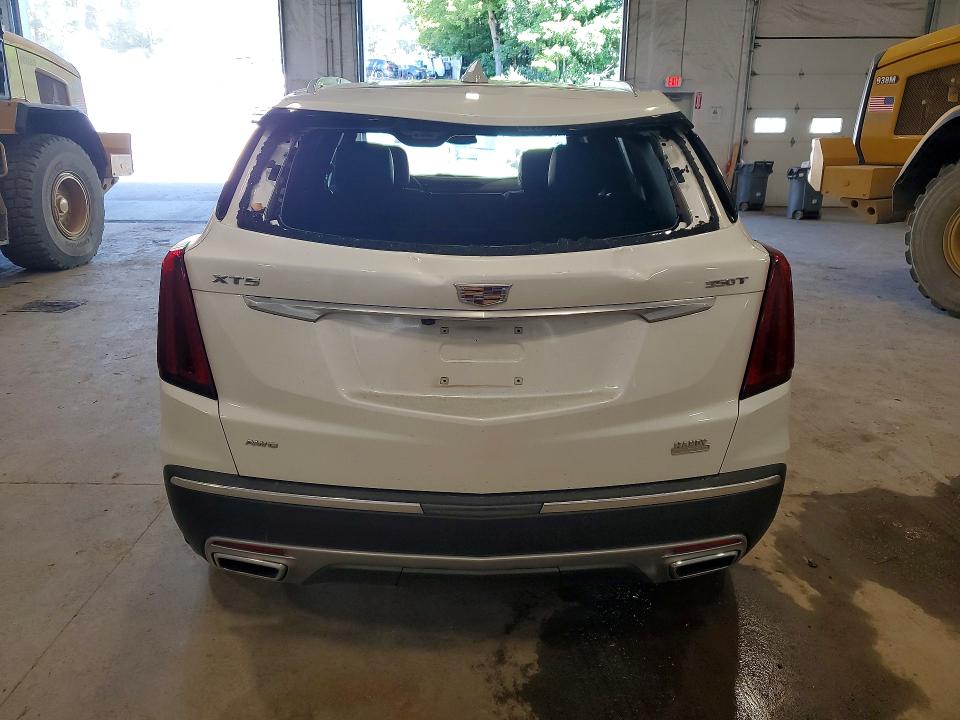 Photo 6 from auction – 2022 CADILLAC XT5 with VIN 1GYKNDR45NZ125208