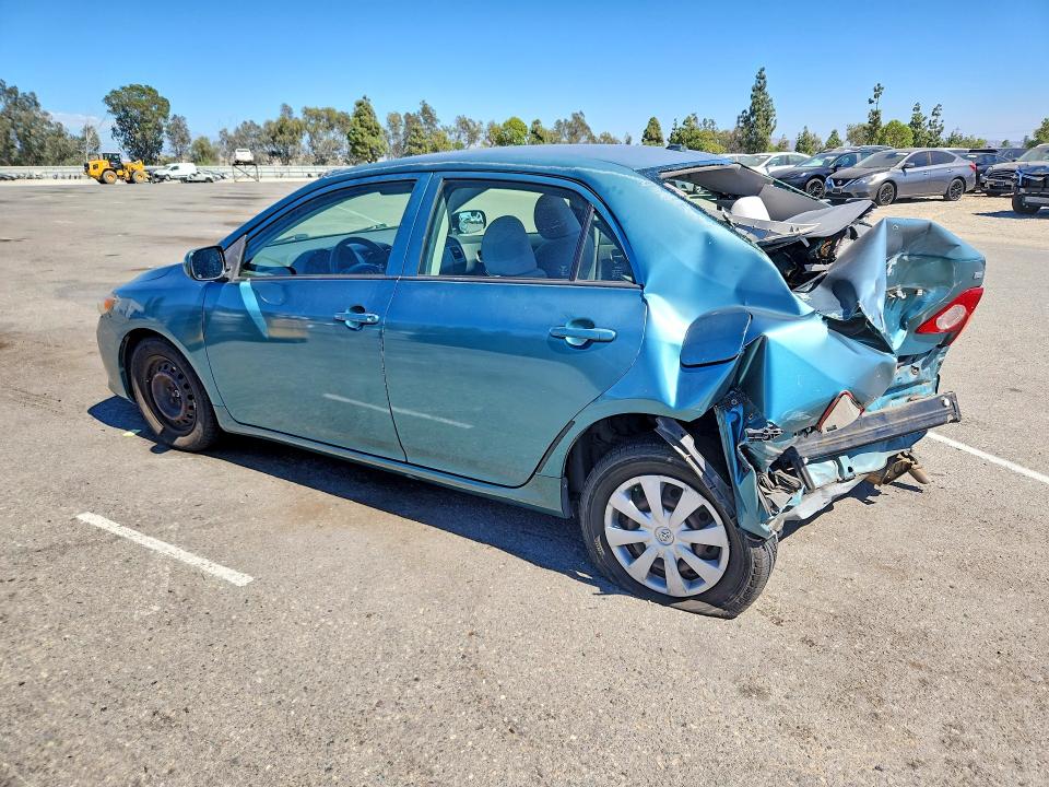 Photo 2 from auction – 2010 TOYOTA COROLLA with VIN JTDBU4EE4A9114752