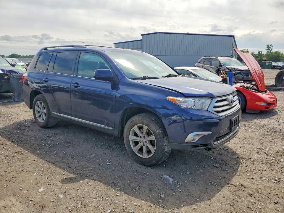 Photo 4 from auction – 2013 TOYOTA HIGHLANDER with VIN 5TDBK3EHXDS200583