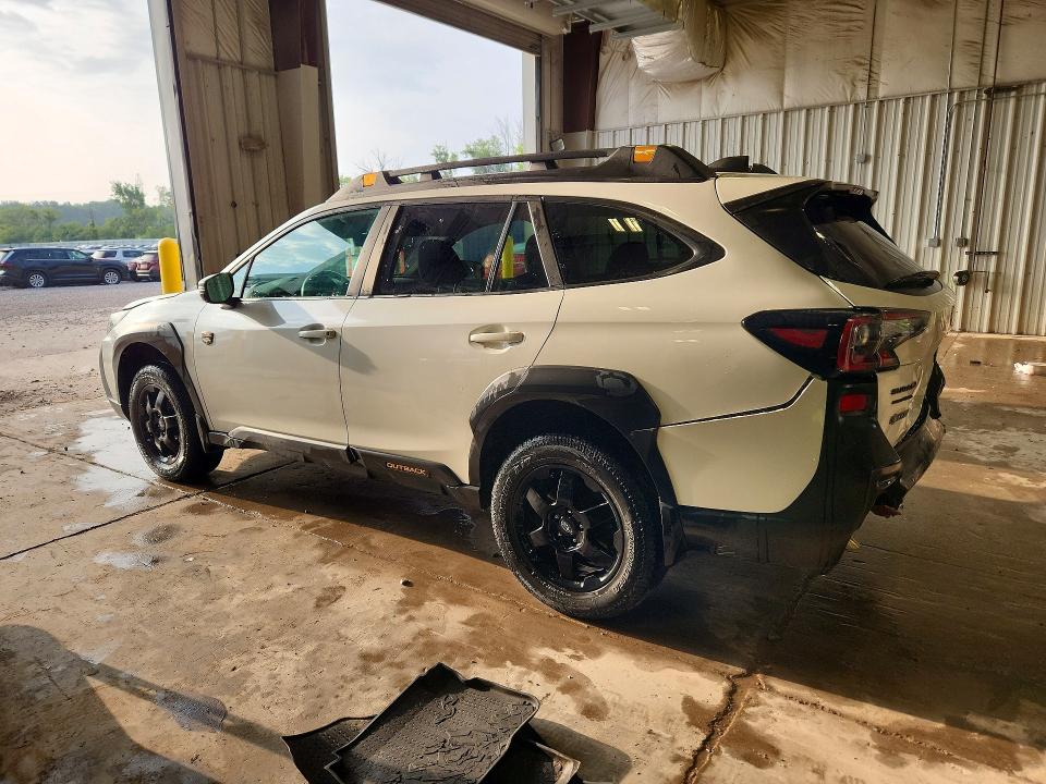 Photo 2 from auction – 2022 SUBARU OUTBACK with VIN 4S4BTGUD4N3111240