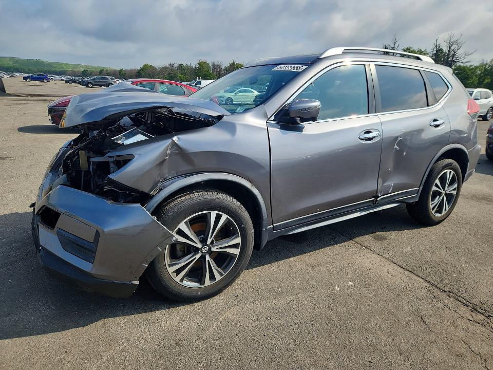 NISSAN ROGUE 2019 with VIN JN8AT2MVXKW401640 - Photo from auction