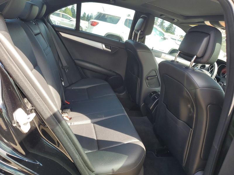 Photo 10 from auction – 2014 MERCEDES-BENZ C with VIN WDDGF4HB1EA939448