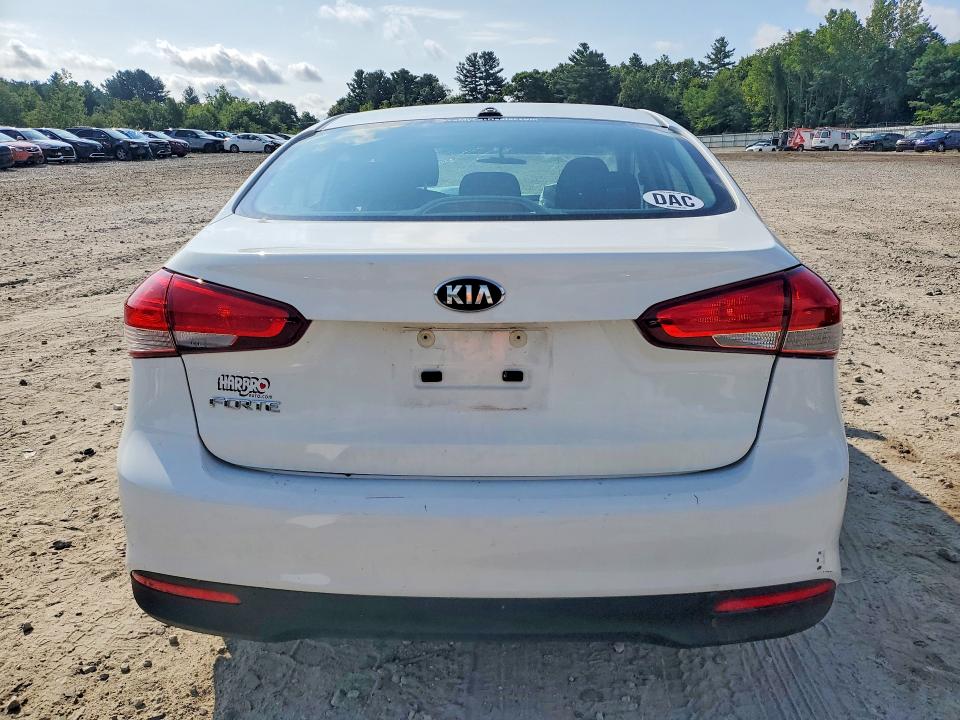 Снимка 6 от търг – 2017 KIA FORTE с VIN 3KPFK4A77HE092492