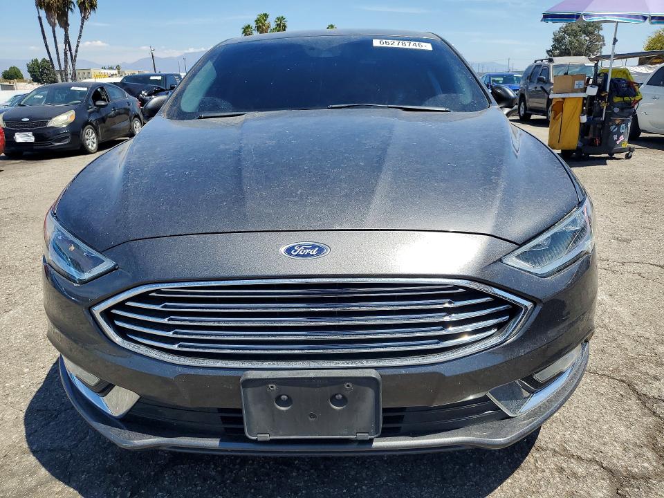 Photo 5 from auction – 2018 FORD FUSION with VIN 3FA6P0SU8JR167817