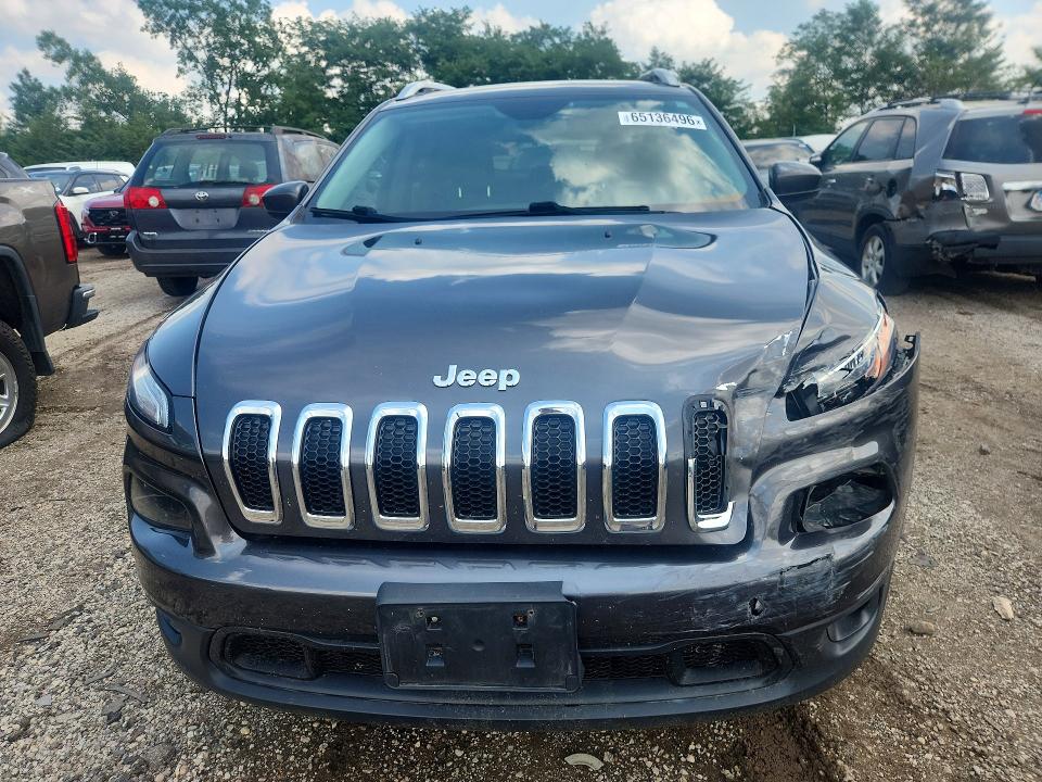 Photo 5 from auction – 2016 JEEP CHEROKEE with VIN 1C4PJMCS0GW296077