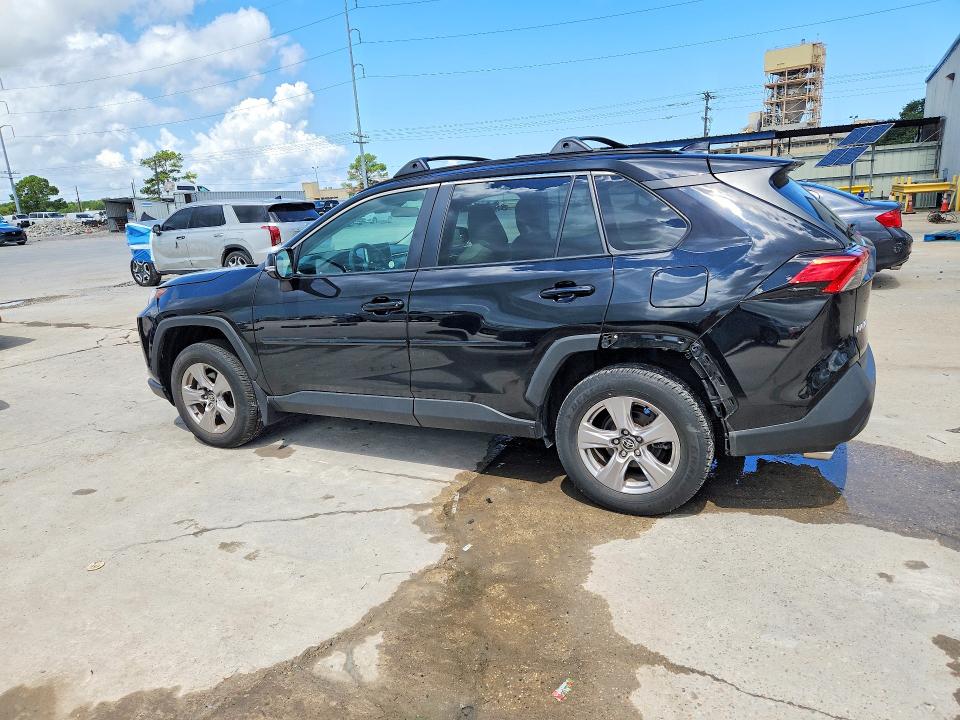 Foto 2 de la subasta – 2023 TOYOTA RAV4 con VIN 2T3P1RFV2PC377567