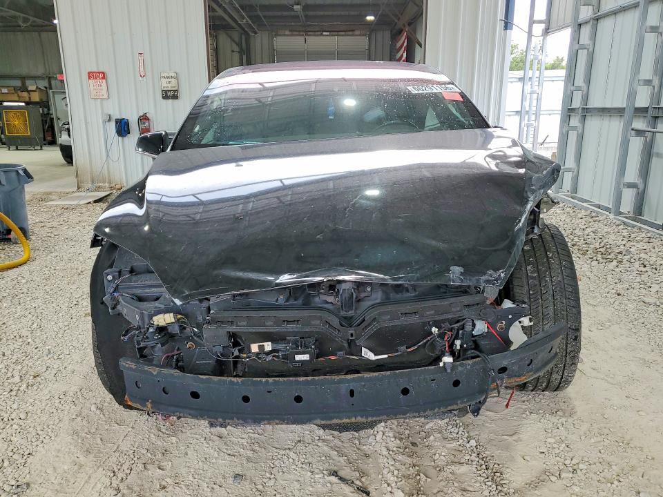 Photo 5 from auction – 2017 TESLA MODEL X with VIN 5YJXCAE20HF055308