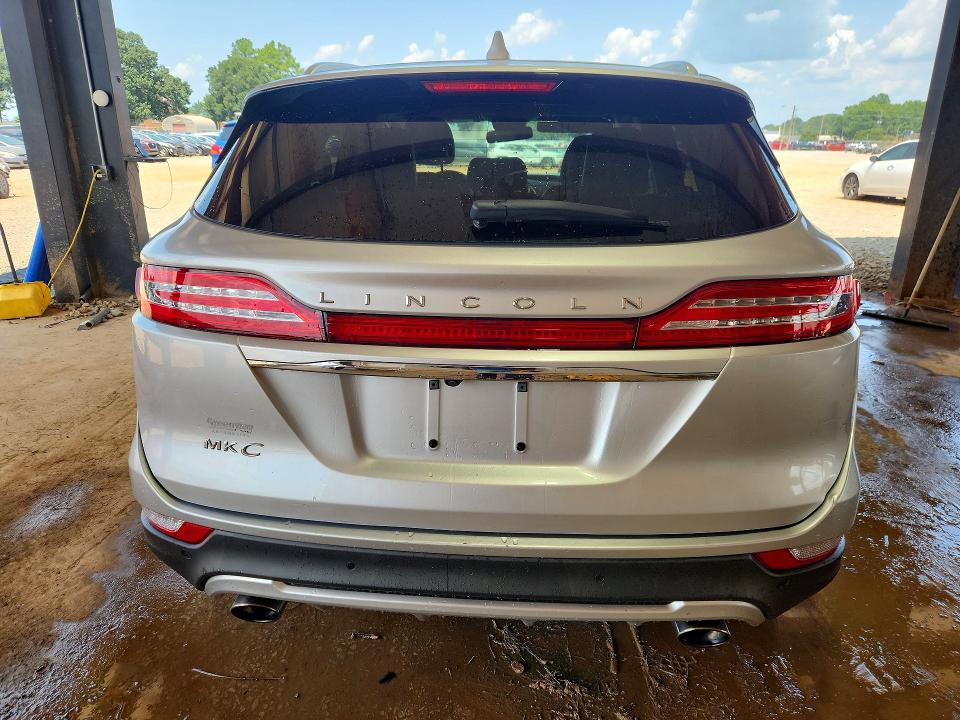 Photo 6 from auction – 2019 LINCOLN MKC with VIN 5LMCJ1C92KUL26462