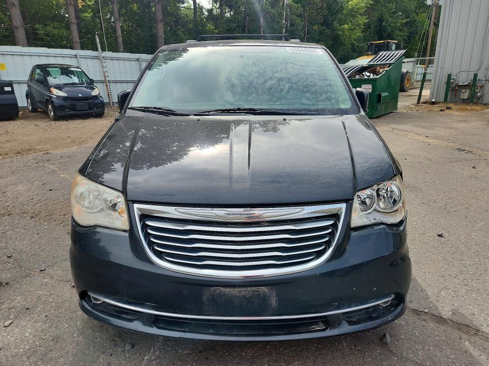 Photo 5 from auction – 2011 CHRYSLER TOWN & COUNTRY with VIN 2A4RR5DG0BR677571