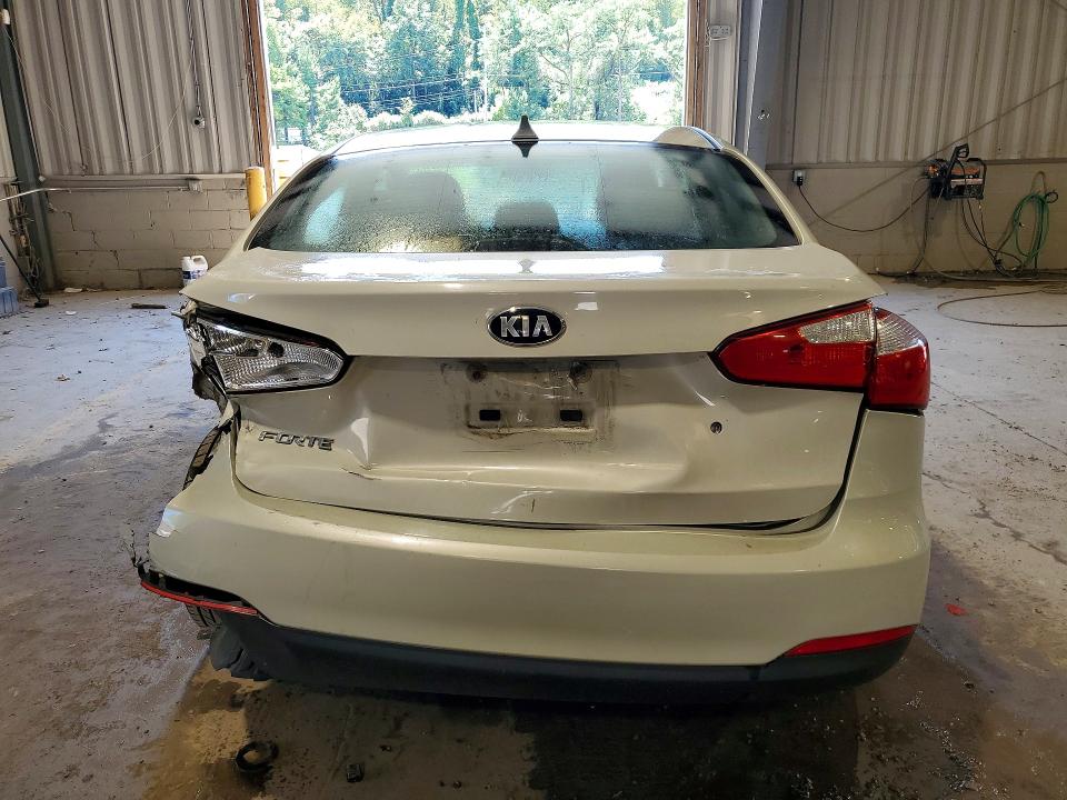 Photo 6 from auction – 2015 KIA FORTE with VIN KNAFK4A69F5422548