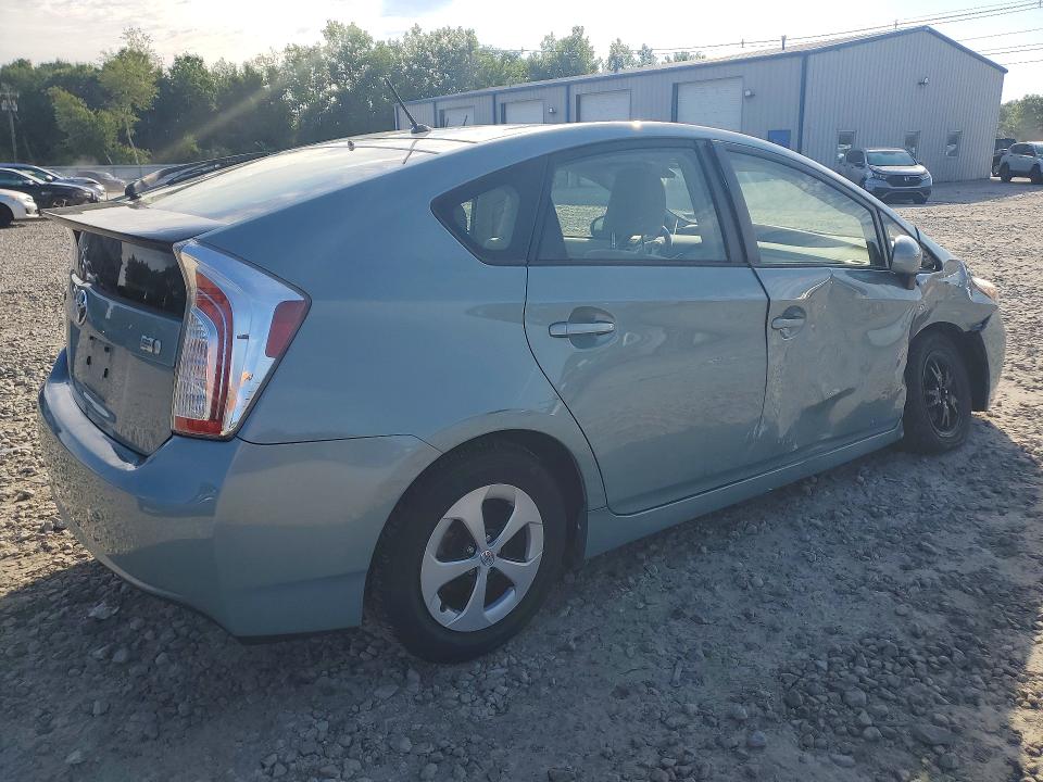 Photo 3 from auction – 2014 TOYOTA PRIUS with VIN JTDKN3DU7E1799558