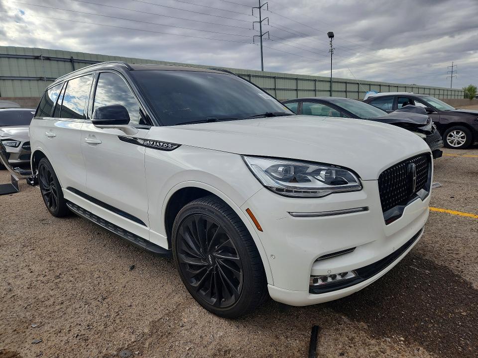 Zdjęcie 4 z aukcji – 2023 LINCOLN AVIATOR z VIN 5LM5J7XC4PGL06575