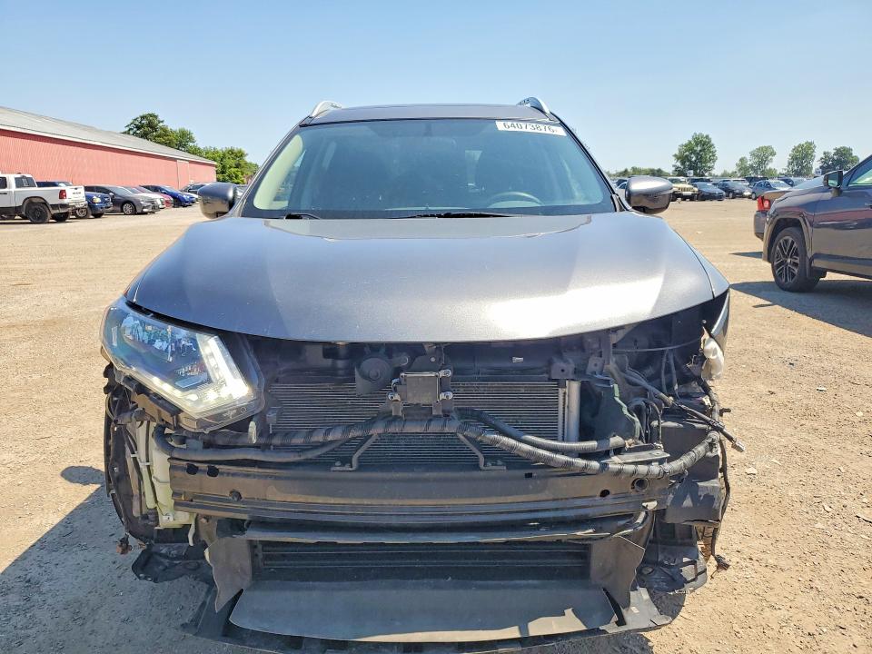 Photo 5 from auction – 2018 NISSAN ROGUE with VIN 5N1AT2MV8JC804541