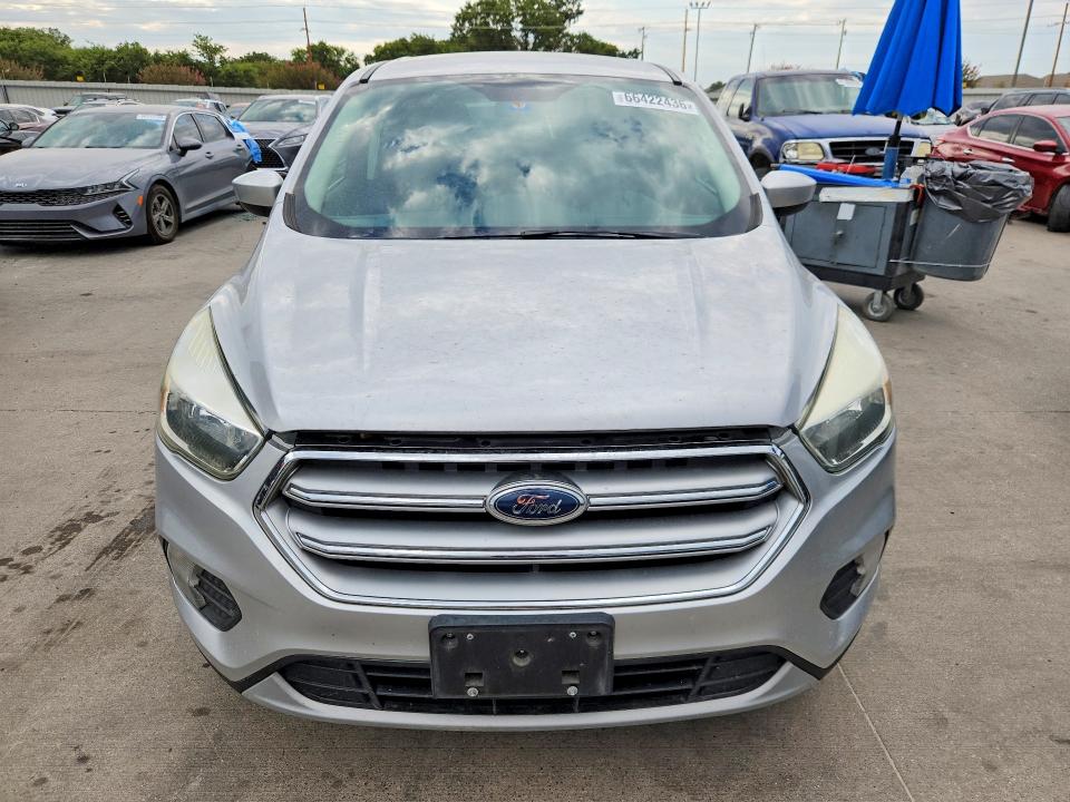 Photo 5 from auction – 2017 FORD ESCAPE with VIN 1FMCU0G90HUD44708