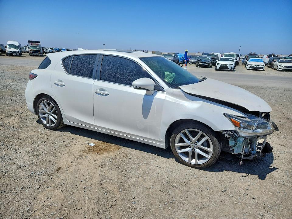 Zdjęcie 4 z aukcji – 2017 LEXUS CT z VIN JTHKD5BH1H2286078