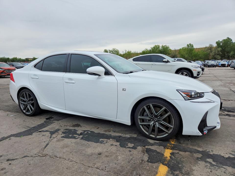 Photo 4 from auction – 2017 LEXUS IS with VIN JTHCE1D25H5013033