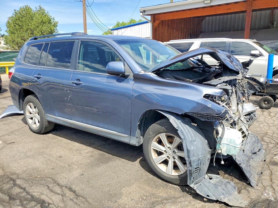 Photo 4 from auction – 2012 TOYOTA HIGHLANDER with VIN 5TDBK3EH7CS160414