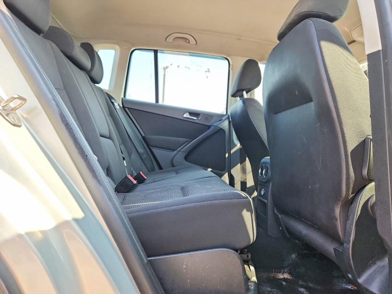 Photo 11 from auction – 2015 VOLKSWAGEN TIGUAN with VIN WVGBV7AX7FW520387
