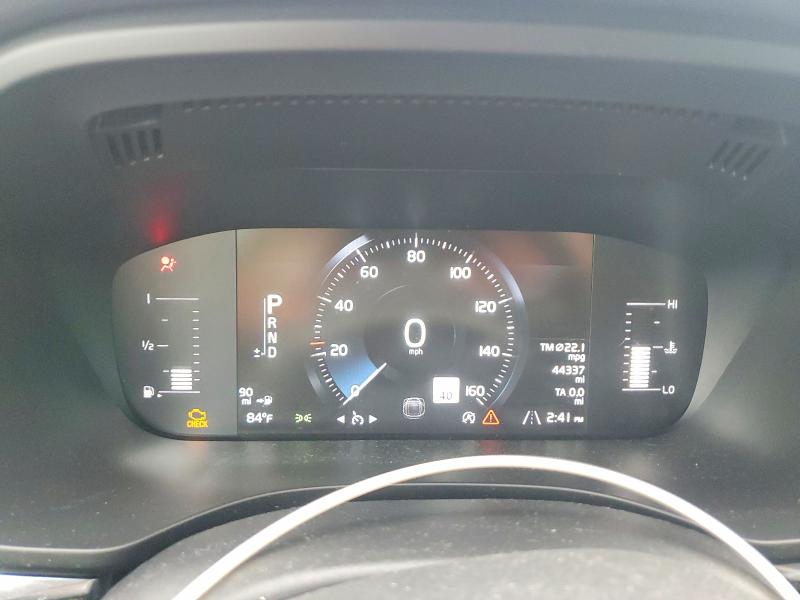 Photo 9 from auction – 2019 VOLVO XC60 with VIN YV4A22RK8K1351635