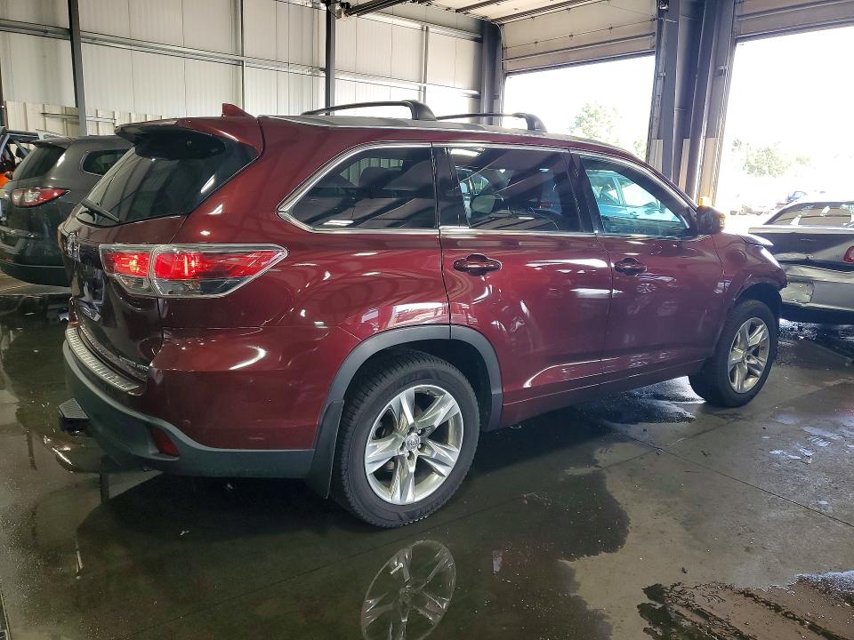 Photo 3 from auction – 2015 TOYOTA HIGHLANDER with VIN 5TDDKRFH5FS206904