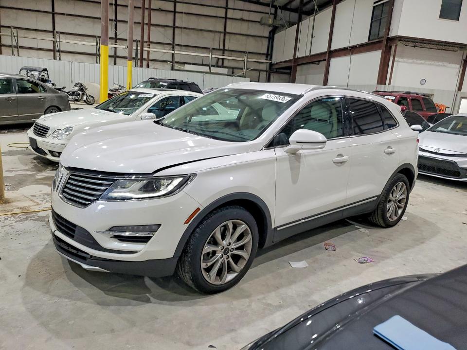 LINCOLN MKC 2015 with VIN 5LMCJ1A95FUJ26782 - Photo from auction
