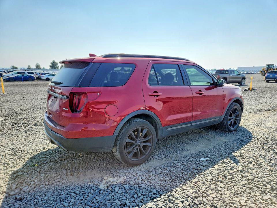 Photo 3 from auction – 2017 FORD EXPLORER with VIN 1FM5K8D87HGD56443