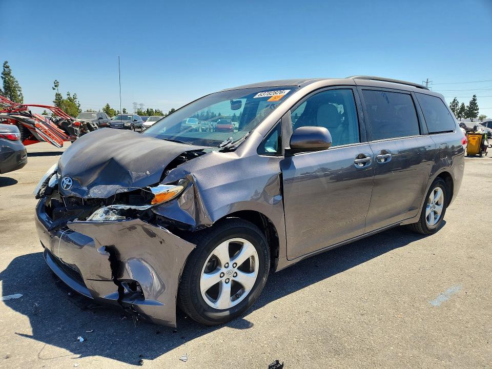 TOYOTA SIENNA 2014 with VIN 5TDKK3DC2ES499008 - Photo from auction