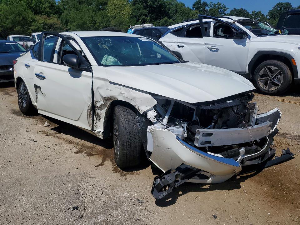 Photo 4 from auction – 2025 NISSAN ALTIMA with VIN 1N4BL4DV8SN400011