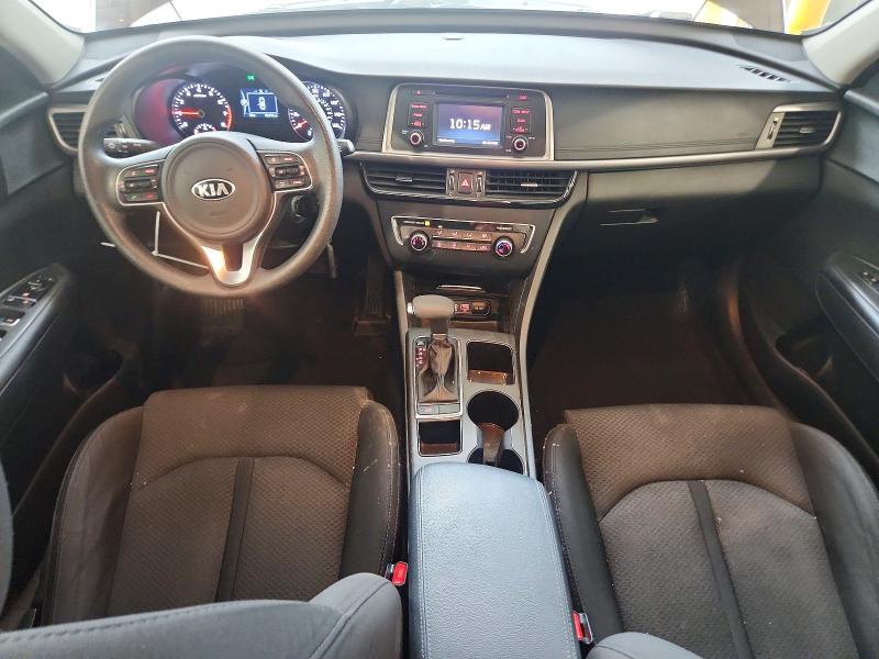 Photo 8 from auction – 2017 KIA OPTIMA with VIN 5XXGT4L32HG153511