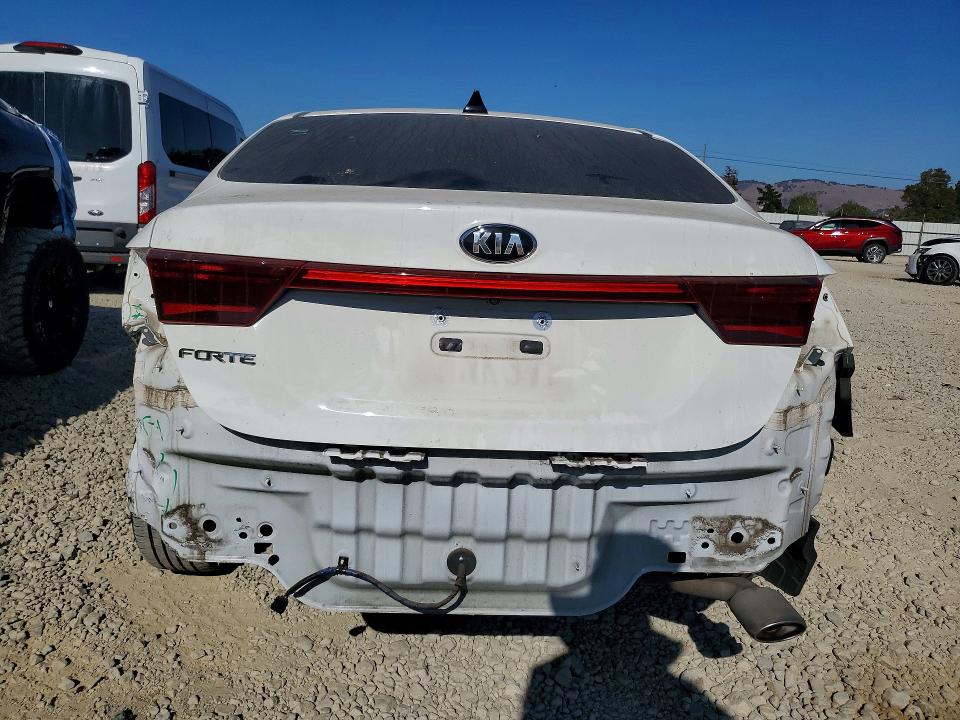Photo 6 from auction – 2019 KIA FORTE with VIN 3KPF24AD3KE092891