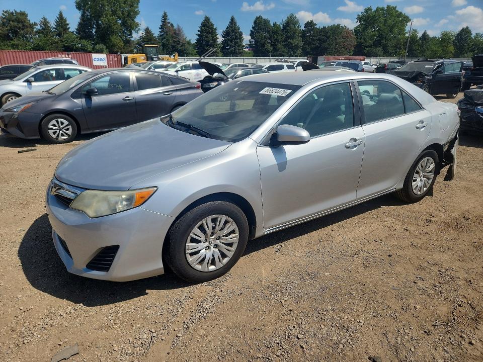 Снимка 1 от търг – 2013 TOYOTA CAMRY с VIN 4T4BF1FK2DR333547