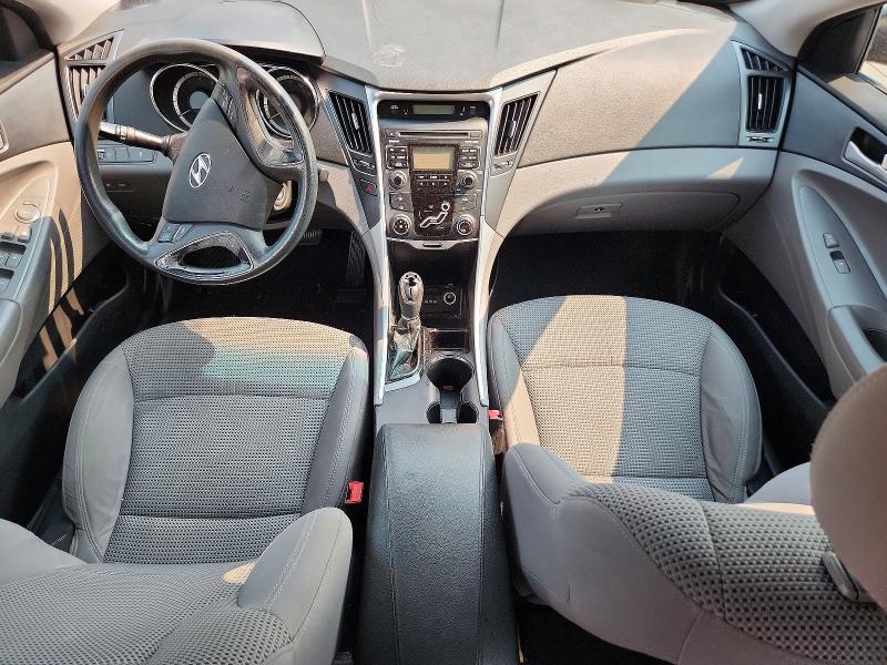 Photo 8 from auction – 2011 HYUNDAI SONATA with VIN 5NPEB4AC2BH008333