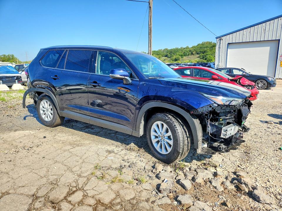 Снимка 4 от търг – 2026 TOYOTA GRAND HIGHLANDER HYBRID с VIN 5TDACAB55TS091309
