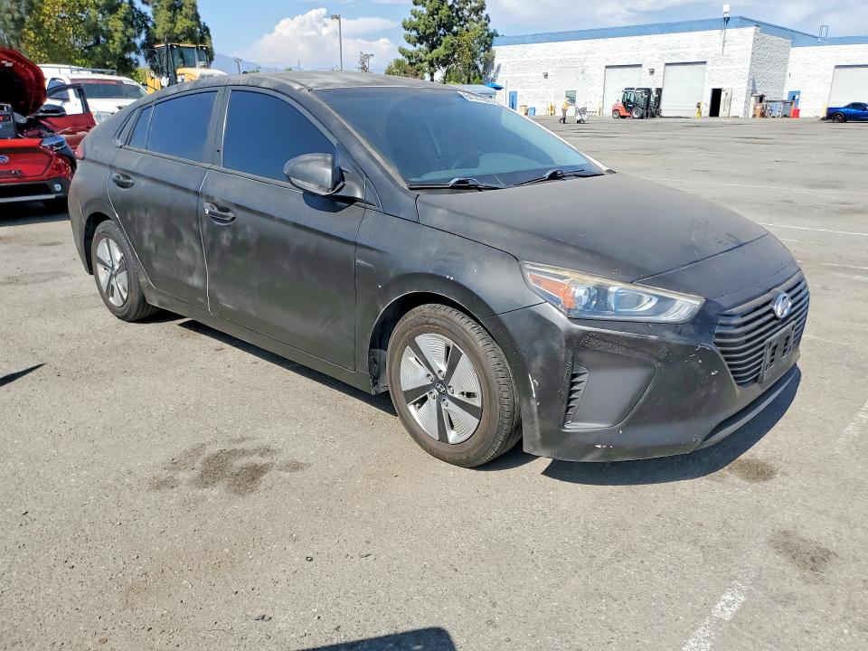Photo 4 from auction – 2019 HYUNDAI IONIQ with VIN KMHC65LC3KU168530