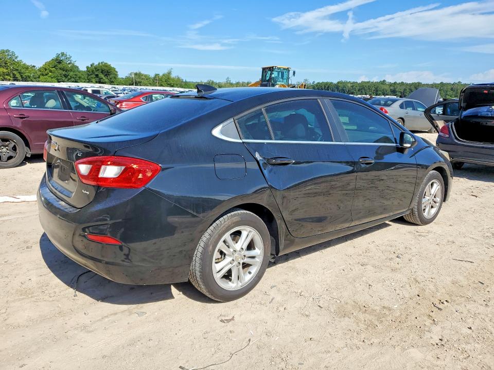 Photo 3 from auction – 2016 CHEVROLET CRUZE with VIN 1G1BE5SM4G7312632