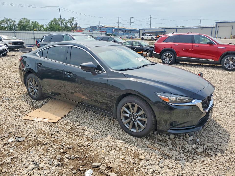 Photo 4 from auction – 2018 MAZDA 6 with VIN JM1GL1UM0J1322545