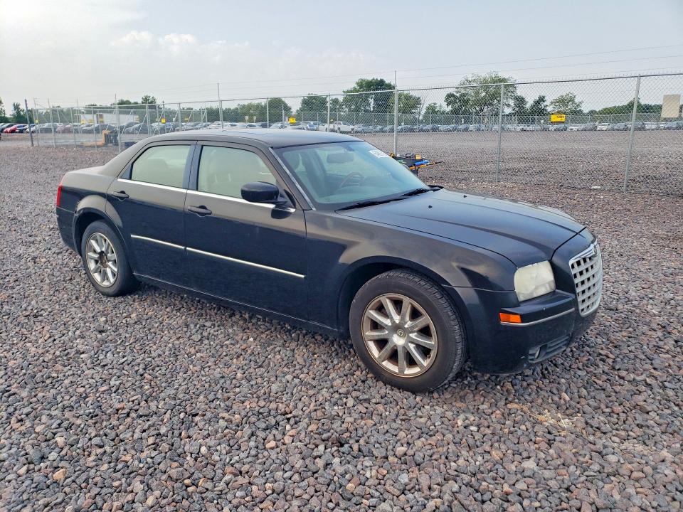 Photo 4 from auction – 2007 CHRYSLER 300 with VIN 2C3KA53G47H658023