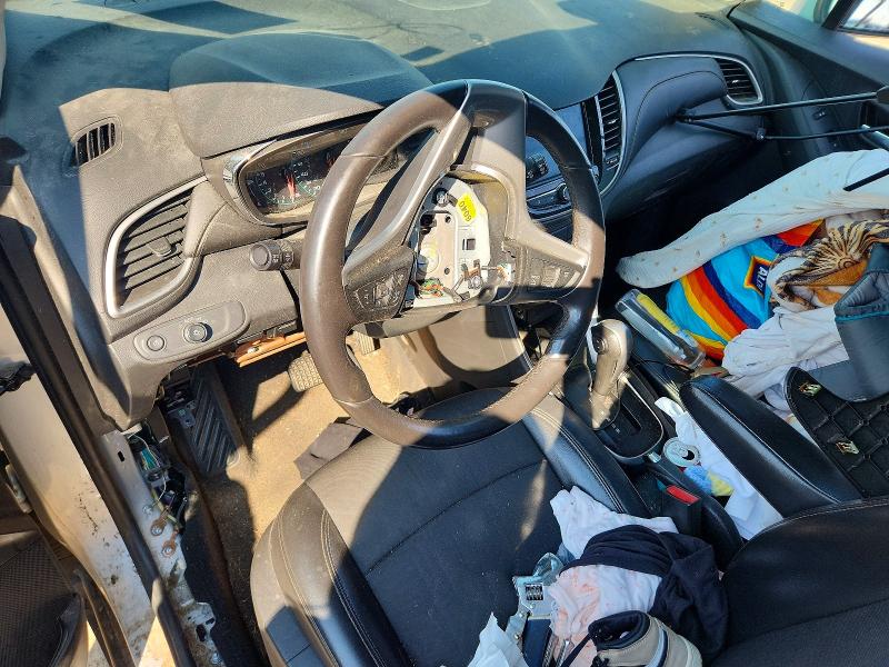 Zdjęcie 8 z aukcji – 2020 CHEVROLET TRAX z VIN KL7CJPSB3LB020718