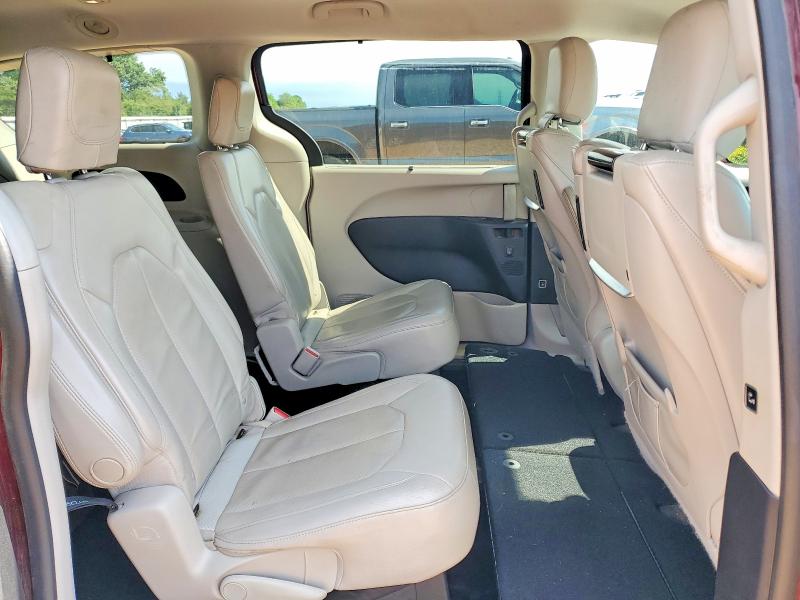 Photo 11 from auction – 2017 CHRYSLER PACIFICA with VIN 2C4RC1EGXHR538135