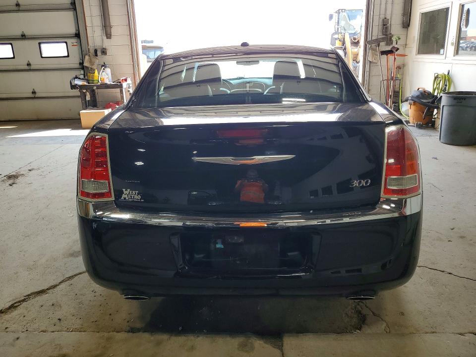 Photo 6 from auction – 2012 CHRYSLER 300 with VIN 2C3CCACG3CH122388